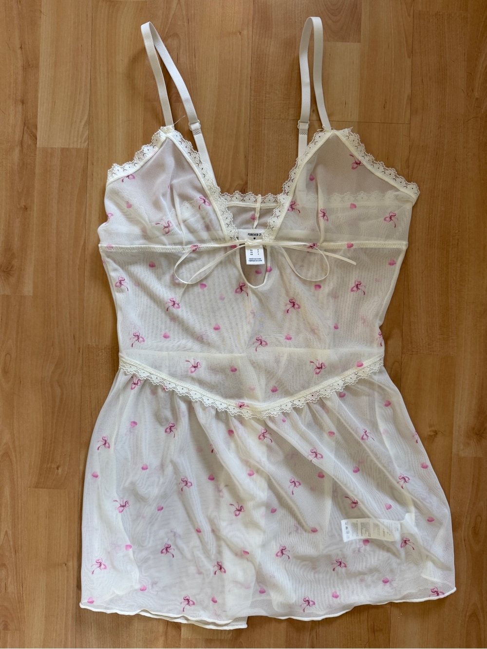 Forever 21 white mesh chemise features pink floral bow prints & lace trim size S